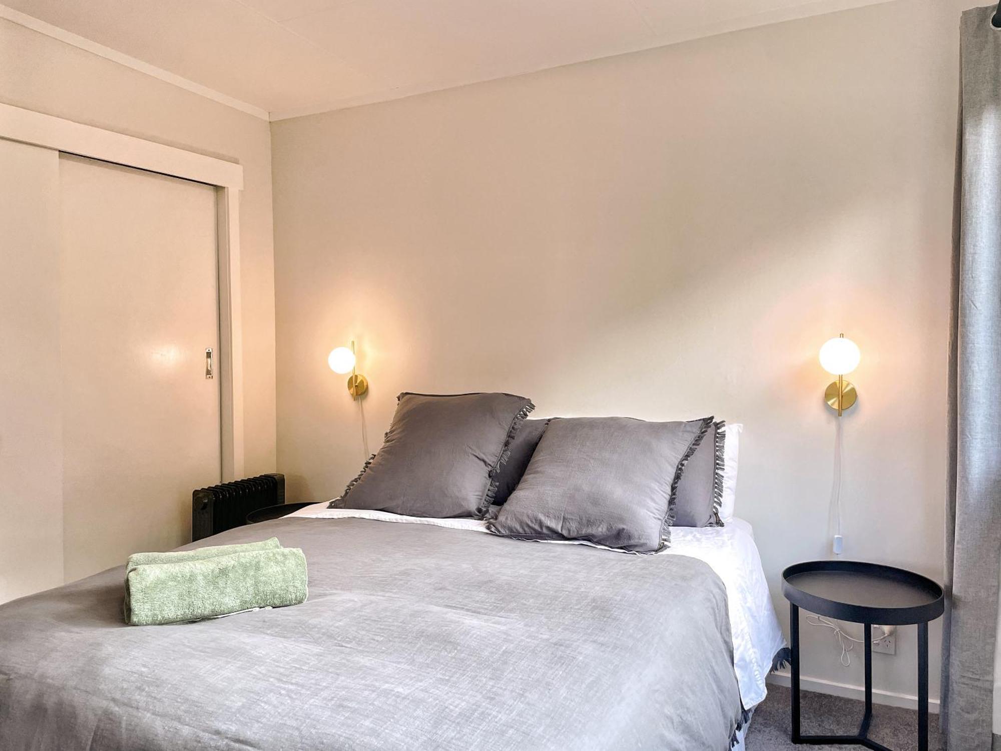 Cozy N Comfortable,5 Mins To Airport Villa Wellington Buitenkant foto